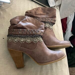 German bedazzled cowboy boots